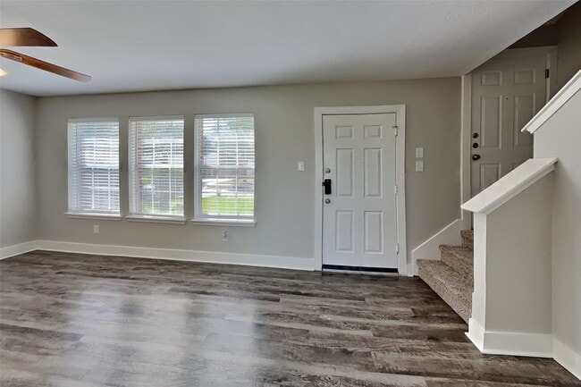 Building Photo - 5150 Summit Lodge Dr