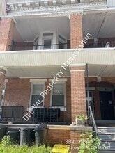 Building Photo - 5407 Walnut St