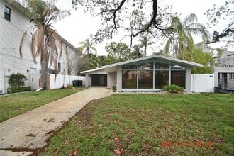 Building Photo - 528 Suwanee Cir