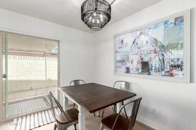 Foto del edificio - 4848 N Woodmere Fairway