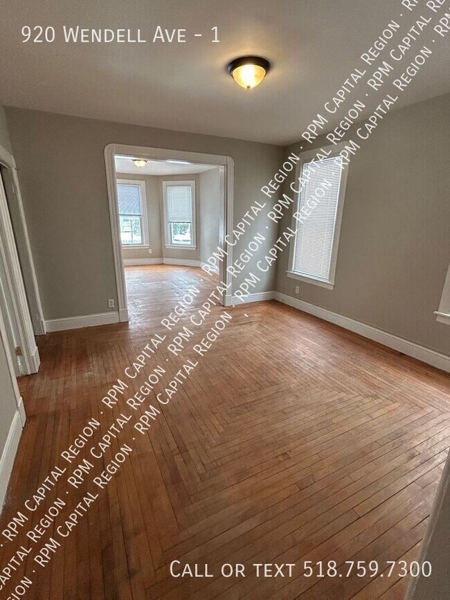 Building Photo - 920 Wendell Ave