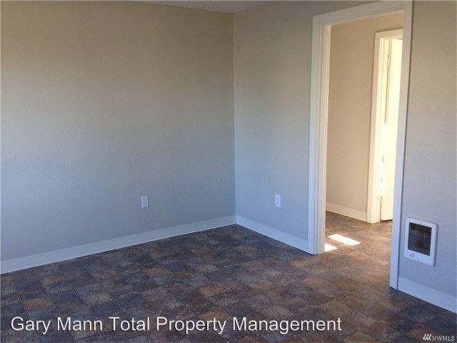 Building Photo - 2 br, 1 bath House - 738 Grape Drive