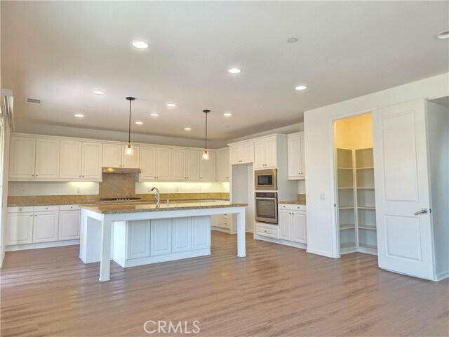 Foto del edificio - 5058 Oxford Ln