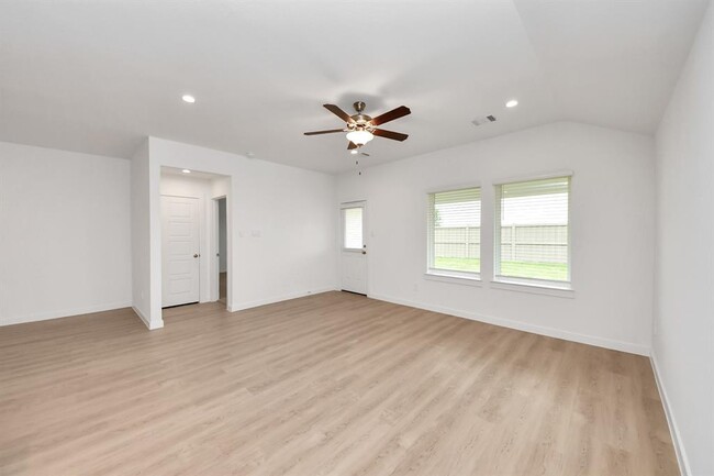 Foto del edificio - 1306 Palm Tree Ln
