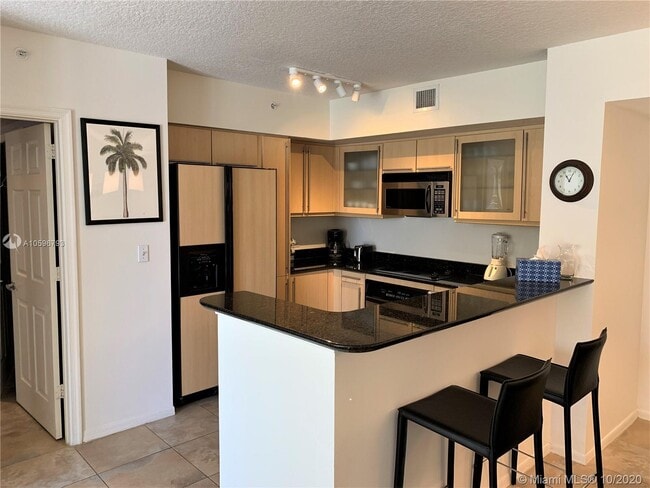 Building Photo - 2080 S Ocean Dr