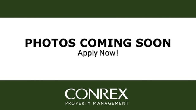 Building Photo - Unique 4 Bedroom Split Level Home in Flori...