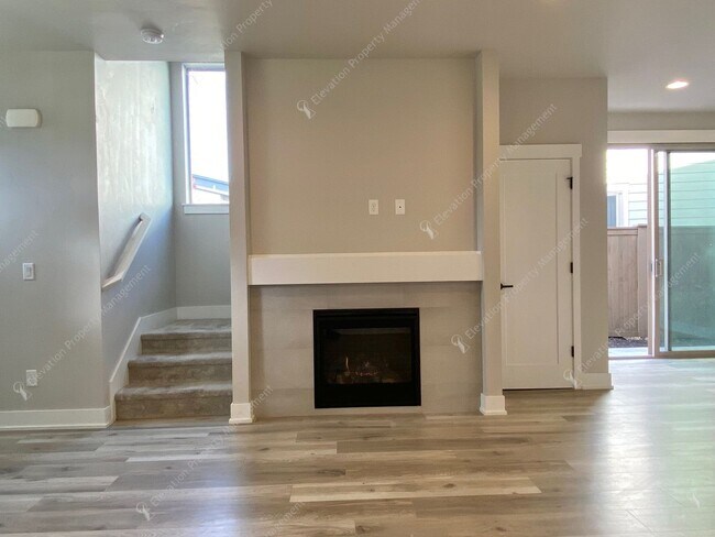 Foto del edificio - Newer 3BR - 2.5BA Home a Sought-After Redmond Community