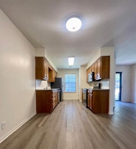 Foto del edificio - 622 W Belden St