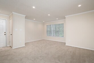 Building Photo - Dunwoody Ridge