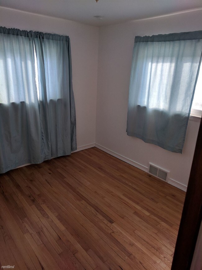 Building Photo - 2 br, 1 bath House - 4780 Matthew St