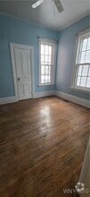 Building Photo - 627 4th St