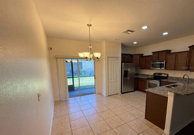 Foto del edificio - 2807 Lantern Hill Ave