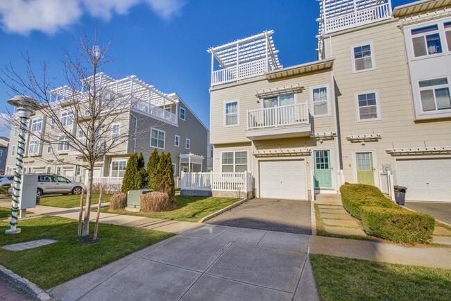 Exterior - 6512 Ocean Ave S