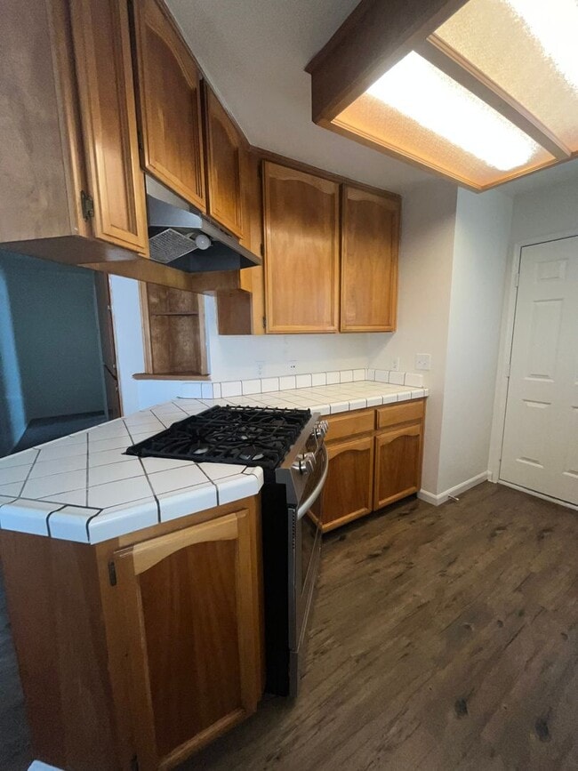 Building Photo - 1281