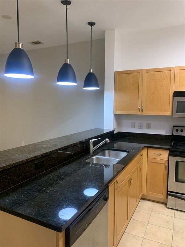 Foto del edificio - 870 Mayson Turner Rd NW
