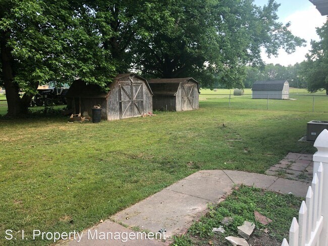Building Photo - 3 br, 1.5 bath House - 107 Gribble Dr.
