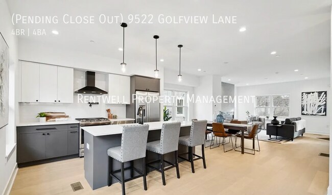 Building Photo - 9522 Golfview Ln