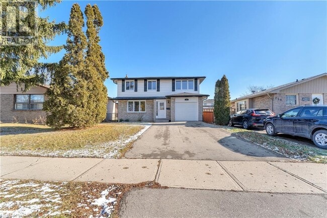 Building Photo - 717 Millbank Dr