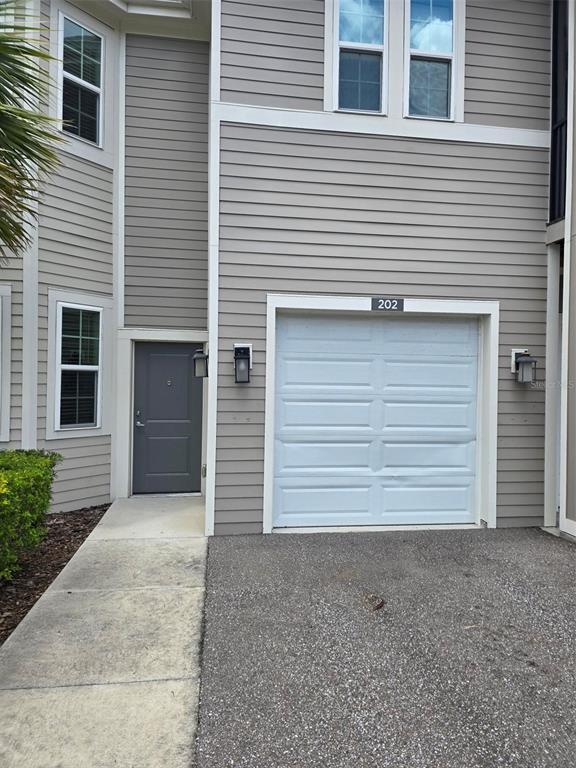 Building Photo - 6545 Brook Village Cove