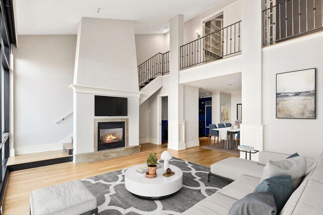 Living - 80 Vine St
