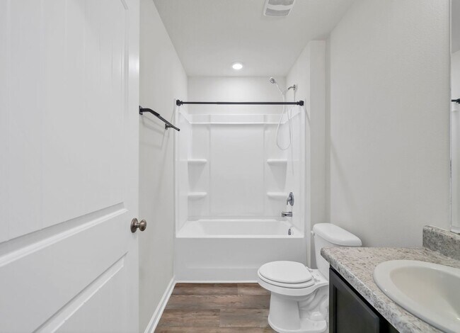 Building Photo - 1035 Limpkin St