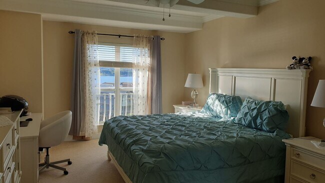 Foto del edificio - Stunning 3 bedroom top floor in Toscana FULLY FURNISHED