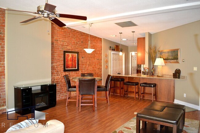 Foto del edificio - 274 1/2 25th Street, 1