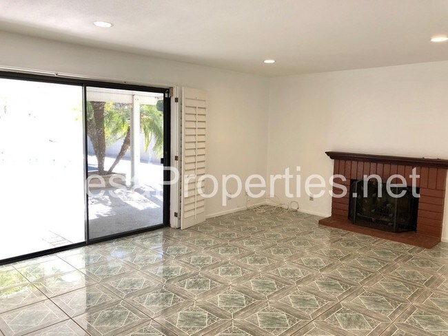 Building Photo - 3068 Prado Ln