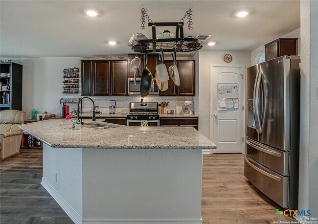 Building Photo - 9654 Holly Patch