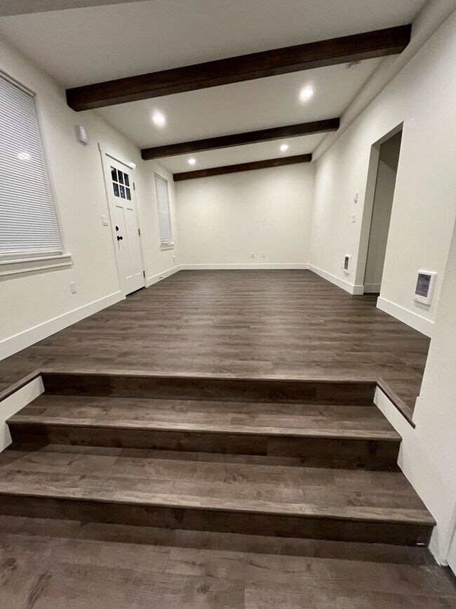 Foto del edificio - 1298 Beach Ave