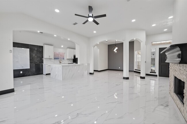 Foto del edificio - 10703 White Bridge Ln