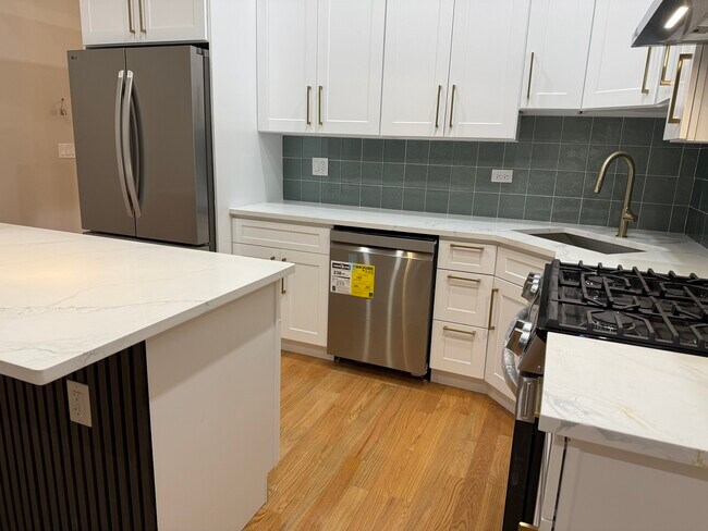 Foto del edificio - 912 N Ashland Ave