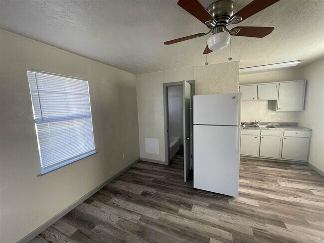 Foto del edificio - 307 SW 19th St