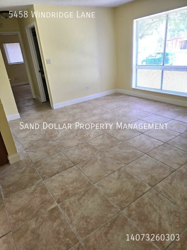 Foto del edificio - 5458 Windridge Ln