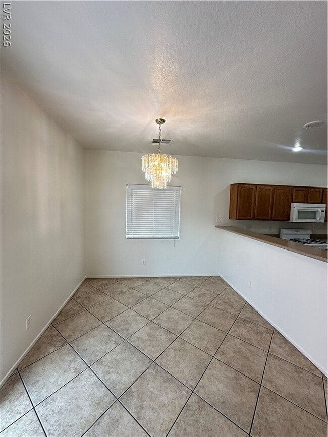 Building Photo - 2844 Woodland Park Ave