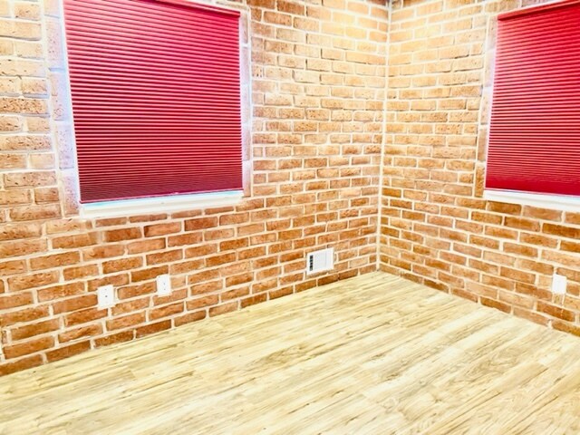 Foto del edificio - 2449 Van Brunt Blvd