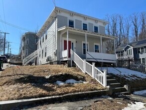 Building Photo - 28 Maple St