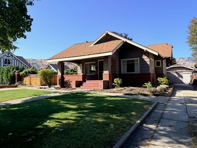 Foto del edificio - 120 S Franklin Ave