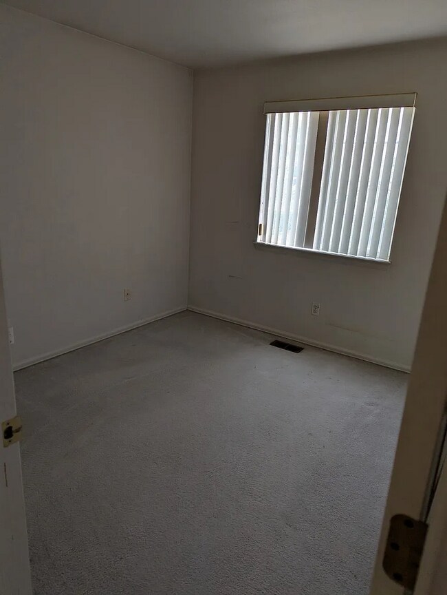 Foto del edificio - 13495 Raritan St