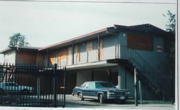 Building Photo - 2377-2397 Clarke Ave