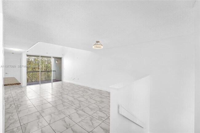 Building Photo - 4654 NW 97th Pl