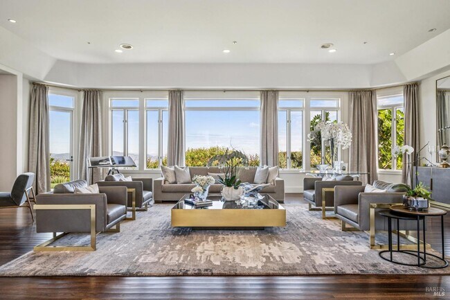 Foto del edificio - 138 Gilmartin Dr