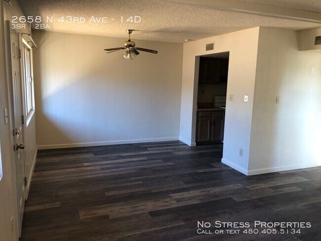 Building Photo - 3 bed 2 Bath Condo off 43rd Ave and Thomas!