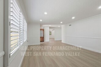 Building Photo - 12920 Aetna St