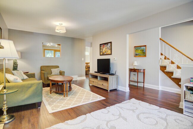 Building Photo - 2029 Pepper Valley Dr