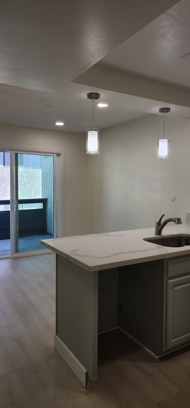 Building Photo - 2255 Cahuilla St