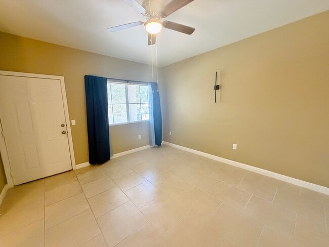 Building Photo - 5250 S Rainbow Blvd