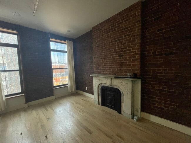 Building Photo - 59 E 126th St