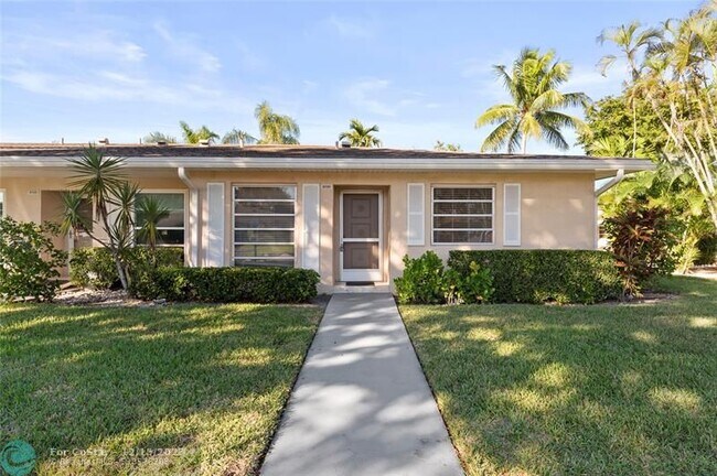 Building Photo - 8729 Chevy Chase Dr