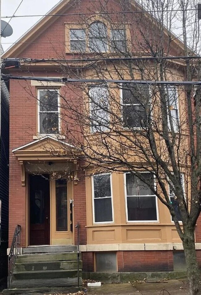 Building Photo - 210 Myrtle Ave